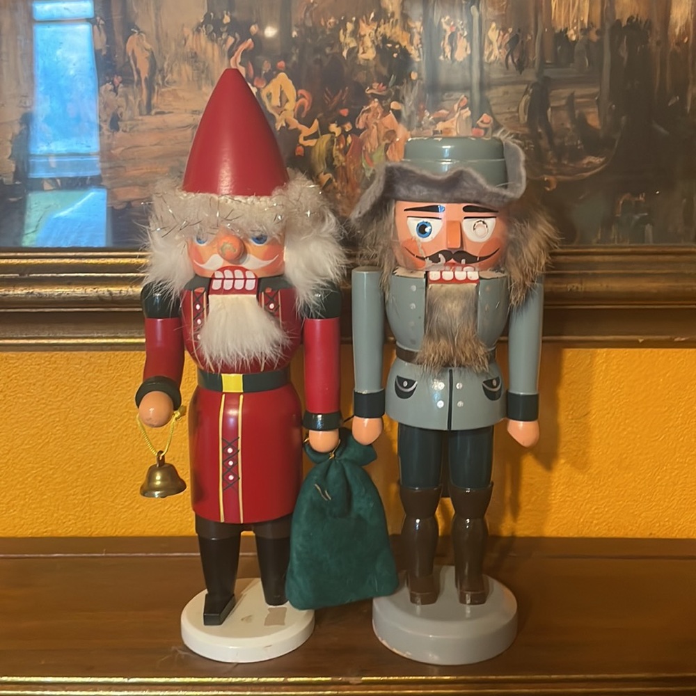 Erzgebirgische Volkskunst NutCrackers “HAND MADE IN GERMANY”